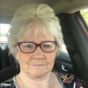 Meet your Posher, Paula